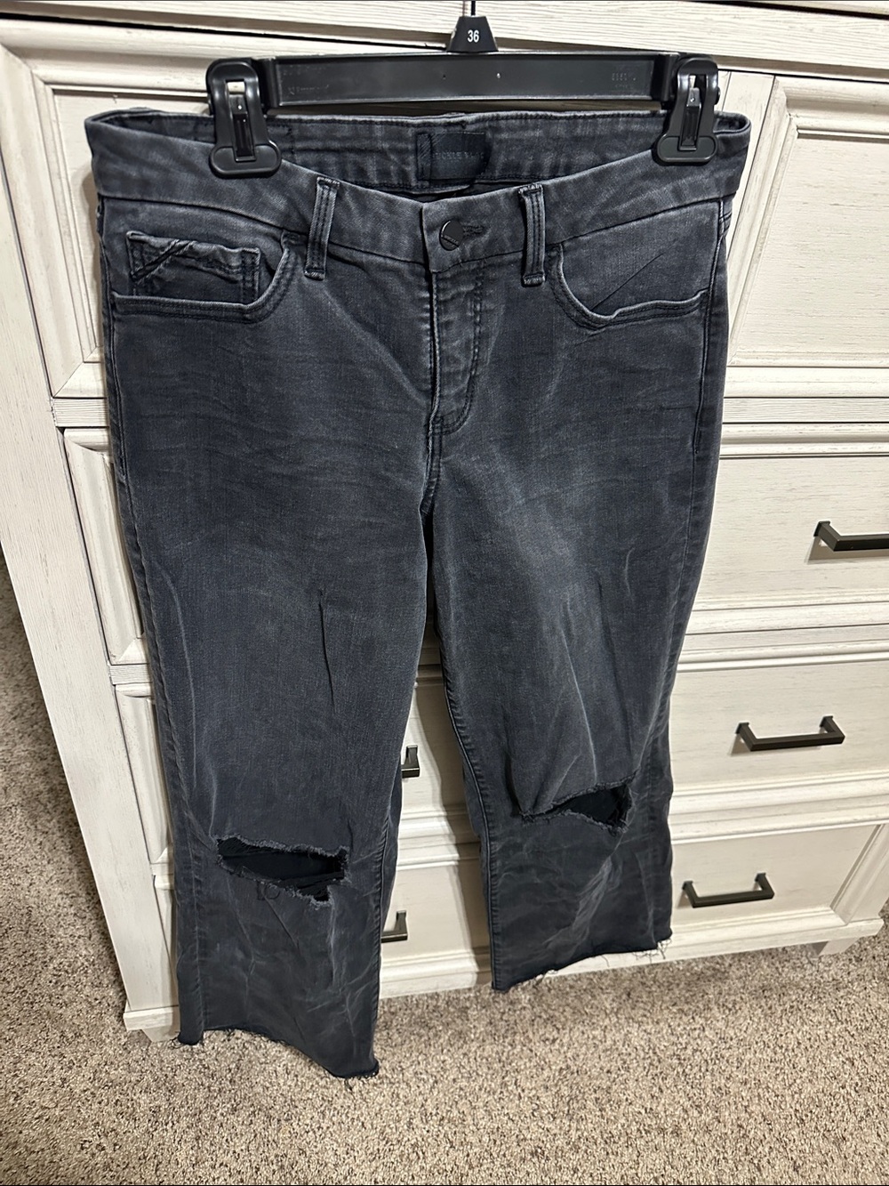 Buckle Black Women's Black Distressed & Cropped Jeans